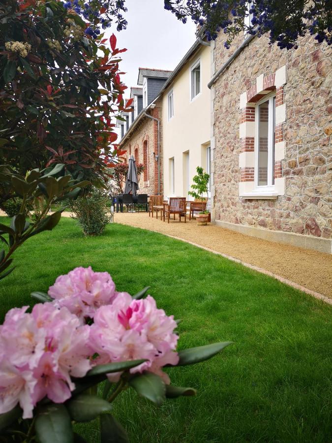 Chambres D'Hotes "Le Clos De La Baie" Paimpol Exterior photo
